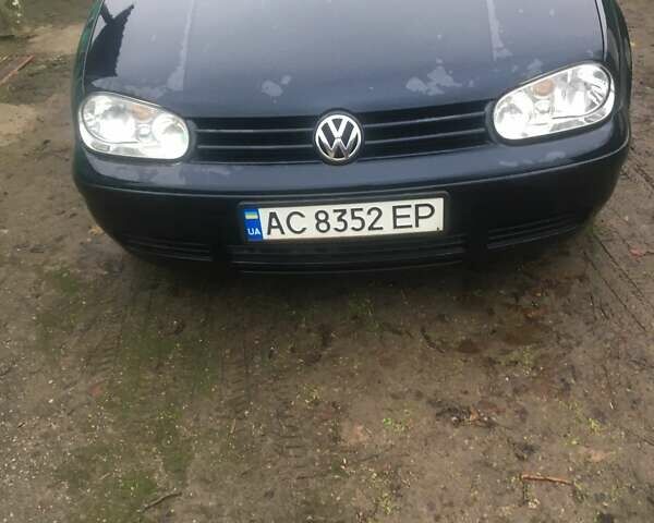 Черный Фольксваген Гольф, объемом двигателя 1.6 л и пробегом 254 тыс. км за 4500 $, фото 1 на Automoto.ua
