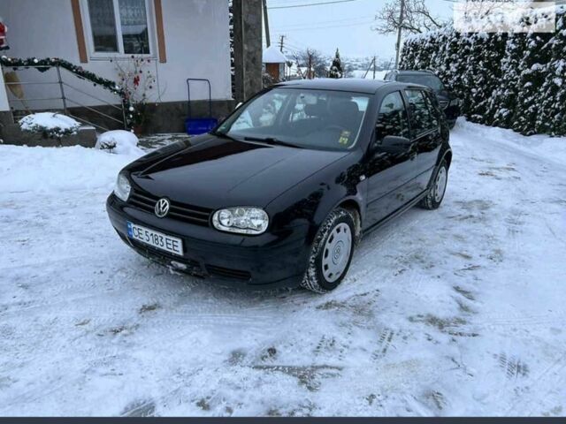 Черный Фольксваген Гольф, объемом двигателя 1.6 л и пробегом 218 тыс. км за 4800 $, фото 1 на Automoto.ua