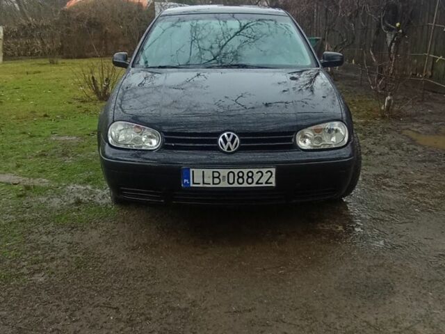 Чорний Фольксваген Гольф, об'ємом двигуна 1 л та пробігом 400 тис. км за 2000 $, фото 1 на Automoto.ua