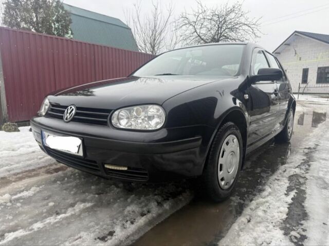 Черный Фольксваген Гольф, объемом двигателя 1.4 л и пробегом 290 тыс. км за 1300 $, фото 1 на Automoto.ua