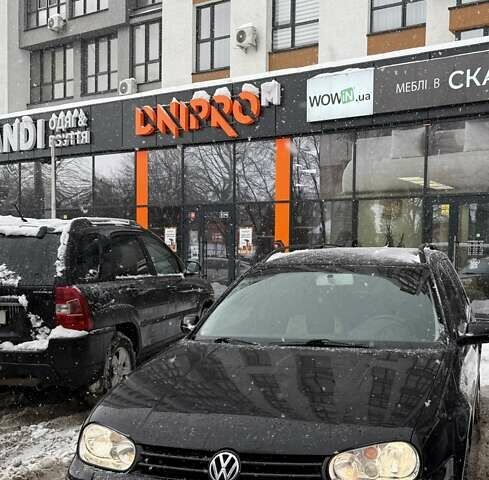 Черный Фольксваген Гольф, объемом двигателя 1.6 л и пробегом 292 тыс. км за 4200 $, фото 1 на Automoto.ua