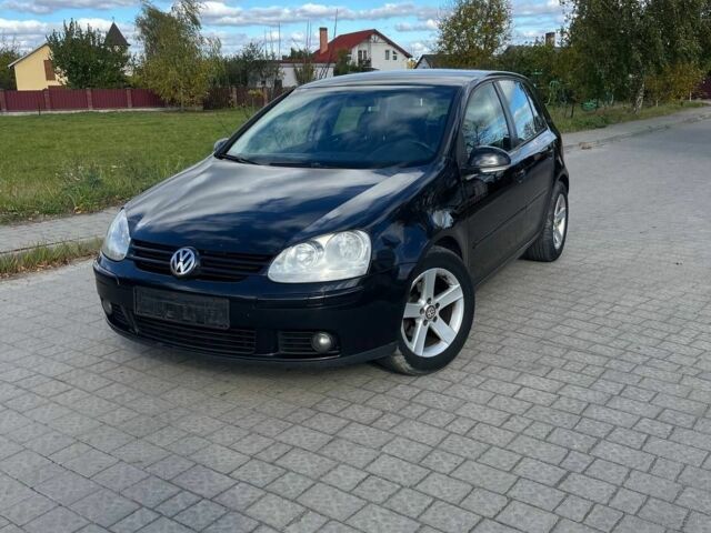 Черный Фольксваген Гольф, объемом двигателя 2 л и пробегом 355 тыс. км за 2600 $, фото 1 на Automoto.ua