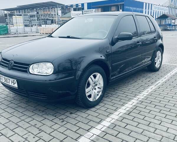 Черный Фольксваген Гольф, объемом двигателя 1.6 л и пробегом 288 тыс. км за 4300 $, фото 1 на Automoto.ua