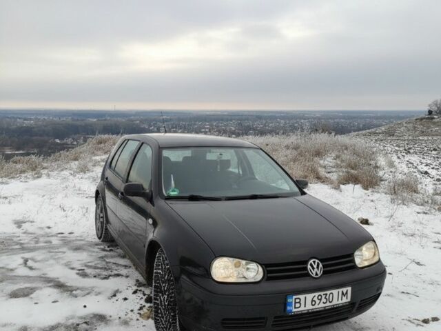 Черный Фольксваген Гольф, объемом двигателя 1.4 л и пробегом 206 тыс. км за 3800 $, фото 1 на Automoto.ua
