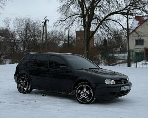 Черный Фольксваген Гольф, объемом двигателя 1.39 л и пробегом 232 тыс. км за 4700 $, фото 1 на Automoto.ua