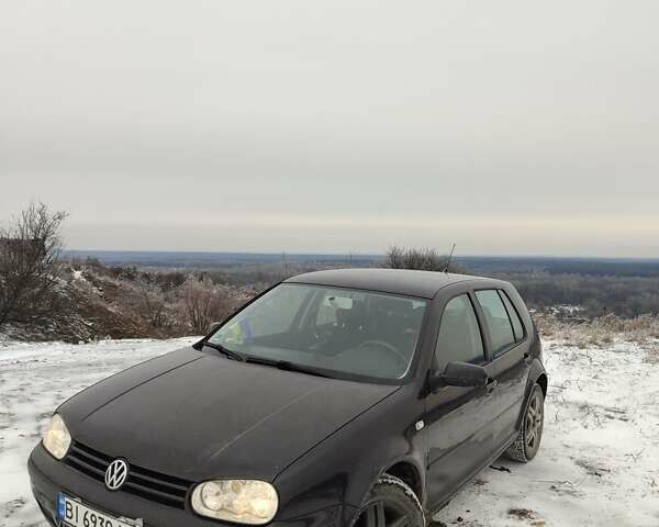 Черный Фольксваген Гольф, объемом двигателя 1.4 л и пробегом 206 тыс. км за 3800 $, фото 1 на Automoto.ua