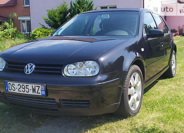 Черный Фольксваген Гольф, объемом двигателя 1.4 л и пробегом 263 тыс. км за 4450 $, фото 1 на Automoto.ua