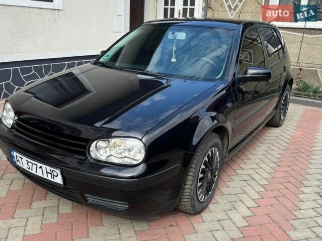 Черный Фольксваген Гольф, объемом двигателя 1.6 л и пробегом 225 тыс. км за 4500 $, фото 1 на Automoto.ua