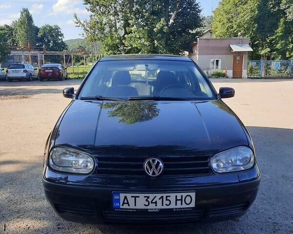 Черный Фольксваген Гольф, объемом двигателя 1.39 л и пробегом 185 тыс. км за 4000 $, фото 1 на Automoto.ua