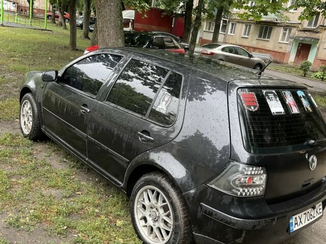 Черный Фольксваген Гольф, объемом двигателя 1.8 л и пробегом 230 тыс. км за 5500 $, фото 1 на Automoto.ua