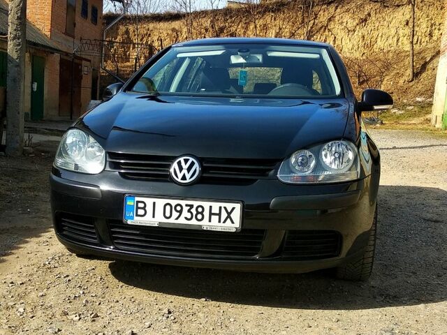 Черный Фольксваген Гольф, объемом двигателя 1.4 л и пробегом 235 тыс. км за 4750 $, фото 1 на Automoto.ua