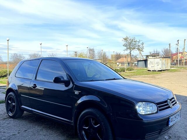 Чорний Фольксваген Гольф, об'ємом двигуна 1.4 л та пробігом 270 тис. км за 3950 $, фото 1 на Automoto.ua