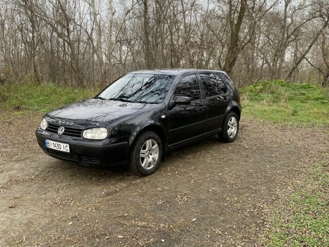 Черный Фольксваген Гольф, объемом двигателя 1.4 л и пробегом 230 тыс. км за 4000 $, фото 1 на Automoto.ua