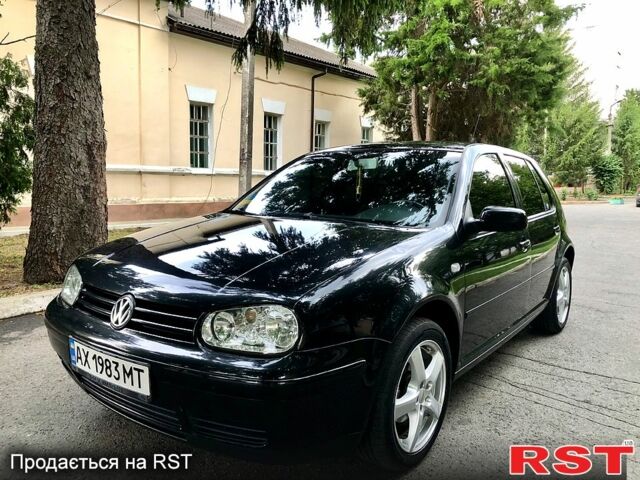 Черный Фольксваген Гольф, объемом двигателя 1.6 л и пробегом 268 тыс. км за 4700 $, фото 1 на Automoto.ua