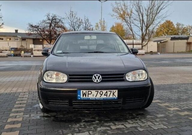 Чорний Фольксваген Гольф, об'ємом двигуна 1.6 л та пробігом 220 тис. км за 2100 $, фото 1 на Automoto.ua