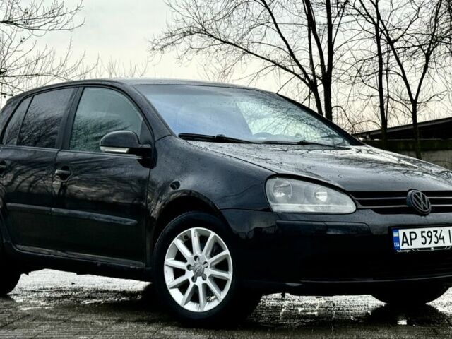 Черный Фольксваген Гольф, объемом двигателя 2 л и пробегом 320 тыс. км за 4700 $, фото 1 на Automoto.ua