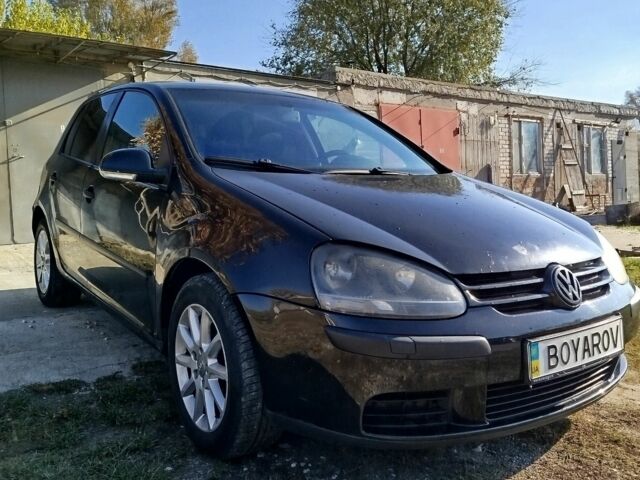 Черный Фольксваген Гольф, объемом двигателя 2 л и пробегом 300 тыс. км за 4100 $, фото 1 на Automoto.ua