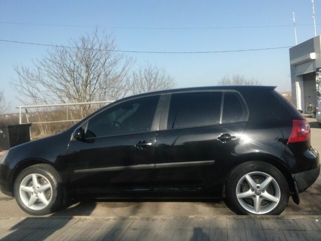 Черный Фольксваген Гольф, объемом двигателя 2 л и пробегом 320 тыс. км за 5350 $, фото 1 на Automoto.ua