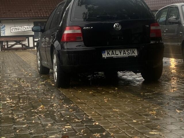 Черный Фольксваген Гольф, объемом двигателя 0 л и пробегом 285 тыс. км за 4100 $, фото 1 на Automoto.ua