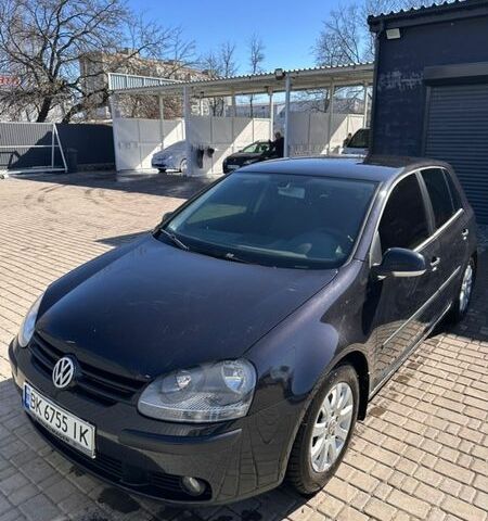 Черный Фольксваген Гольф, объемом двигателя 1.6 л и пробегом 263 тыс. км за 4700 $, фото 1 на Automoto.ua