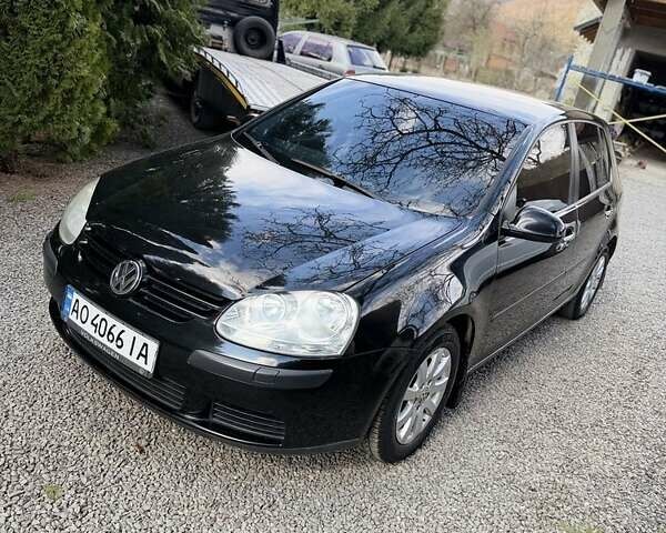Черный Фольксваген Гольф, объемом двигателя 1.4 л и пробегом 315 тыс. км за 4200 $, фото 1 на Automoto.ua
