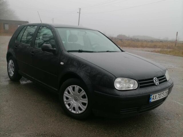 Черный Фольксваген Гольф, объемом двигателя 1.4 л и пробегом 244 тыс. км за 4500 $, фото 1 на Automoto.ua