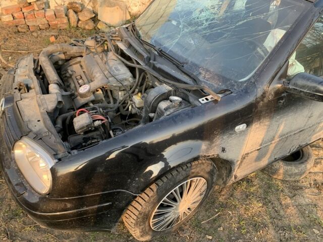 Черный Фольксваген Гольф, объемом двигателя 1.4 л и пробегом 150 тыс. км за 500 $, фото 1 на Automoto.ua