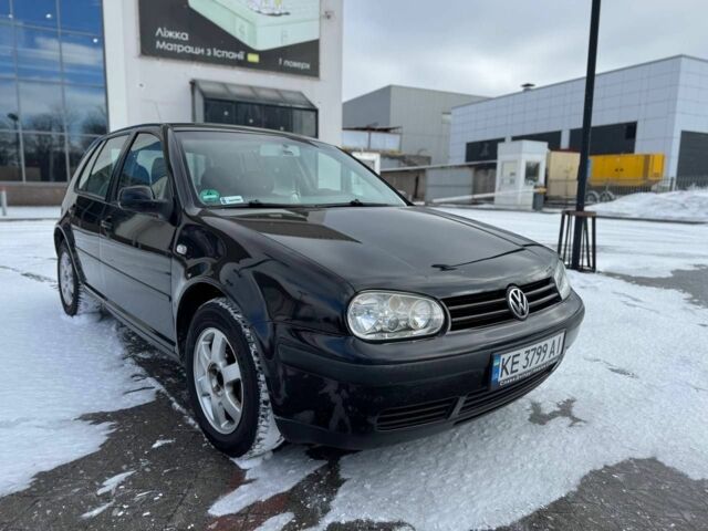 Чорний Фольксваген Гольф, об'ємом двигуна 1.6 л та пробігом 254 тис. км за 4600 $, фото 1 на Automoto.ua