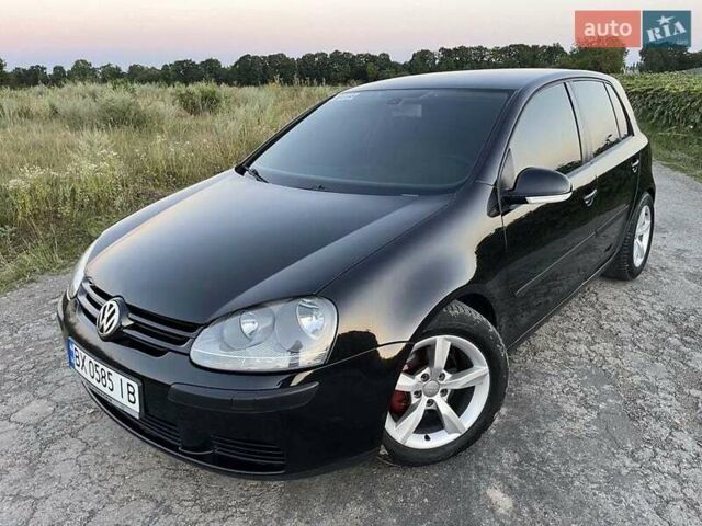 Черный Фольксваген Гольф, объемом двигателя 1.6 л и пробегом 205 тыс. км за 5400 $, фото 1 на Automoto.ua