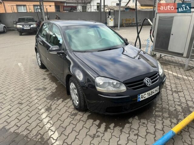 Чорний Фольксваген Гольф, об'ємом двигуна 1.39 л та пробігом 210 тис. км за 4500 $, фото 1 на Automoto.ua