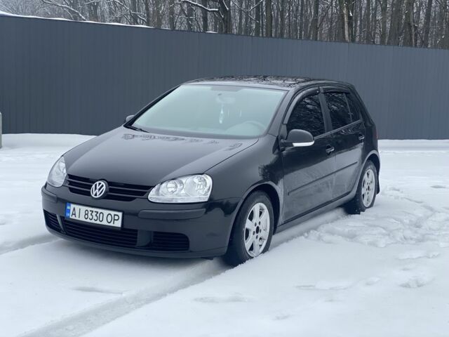 Черный Фольксваген Гольф, объемом двигателя 1.6 л и пробегом 252 тыс. км за 5850 $, фото 1 на Automoto.ua