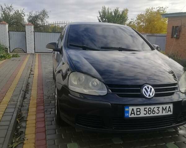 Черный Фольксваген Гольф, объемом двигателя 1.39 л и пробегом 230 тыс. км за 4600 $, фото 1 на Automoto.ua