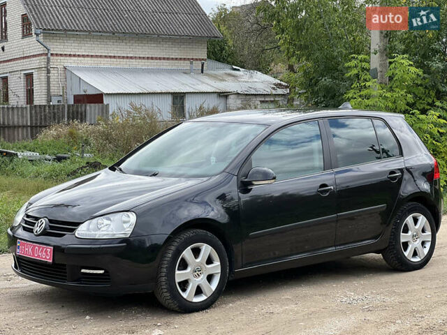 Черный Фольксваген Гольф, объемом двигателя 1.4 л и пробегом 175 тыс. км за 4900 $, фото 1 на Automoto.ua
