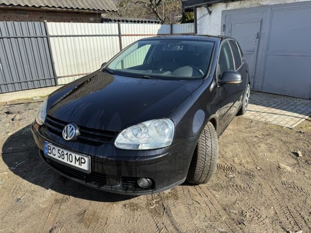 Черный Фольксваген Гольф, объемом двигателя 1.4 л и пробегом 263 тыс. км за 4100 $, фото 1 на Automoto.ua