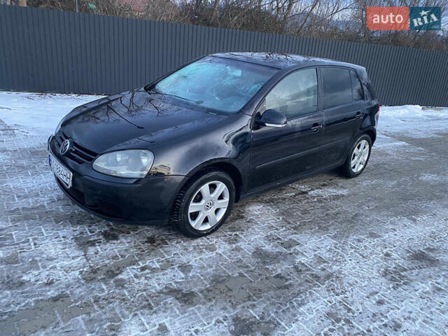 Чорний Фольксваген Гольф, об'ємом двигуна 1.39 л та пробігом 230 тис. км за 4600 $, фото 1 на Automoto.ua