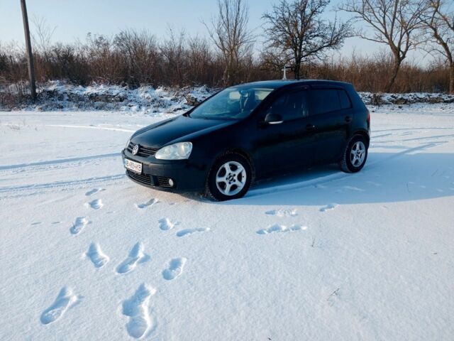 Черный Фольксваген Гольф, объемом двигателя 1.4 л и пробегом 300 тыс. км за 4450 $, фото 1 на Automoto.ua