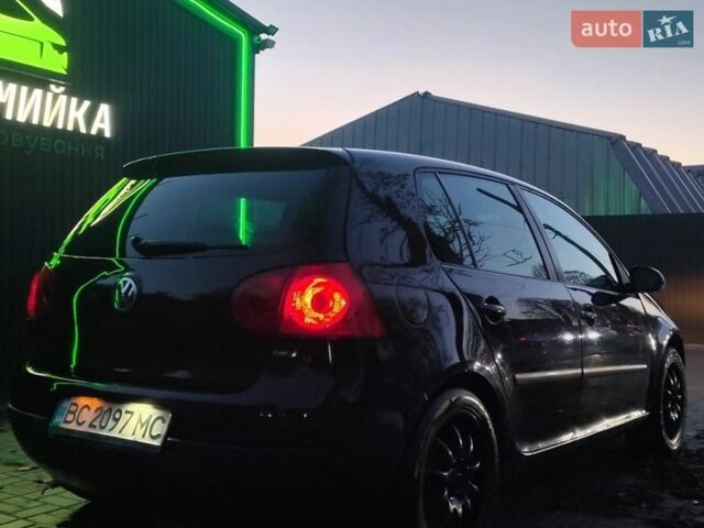 Чорний Фольксваген Гольф, об'ємом двигуна 1.6 л та пробігом 337 тис. км за 4400 $, фото 1 на Automoto.ua