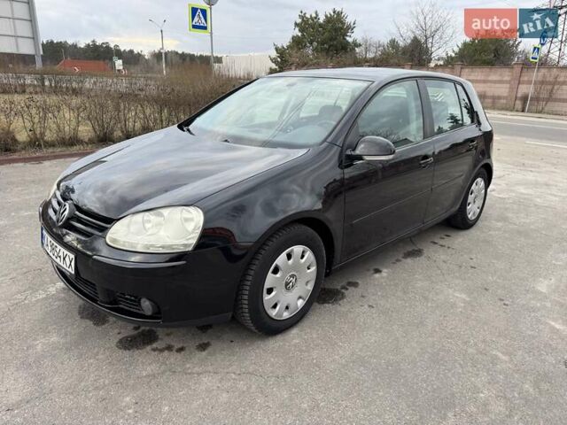 Черный Фольксваген Гольф, объемом двигателя 1.6 л и пробегом 227 тыс. км за 5300 $, фото 1 на Automoto.ua