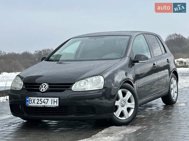 Черный Фольксваген Гольф, объемом двигателя 1.6 л и пробегом 239 тыс. км за 4999 $, фото 1 на Automoto.ua