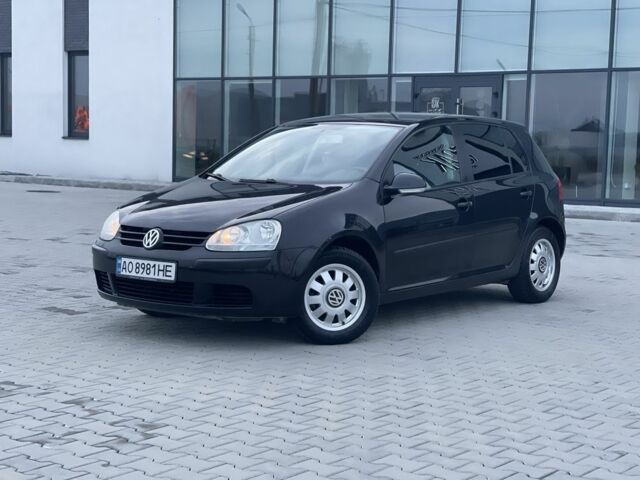 Черный Фольксваген Гольф, объемом двигателя 1.4 л и пробегом 234 тыс. км за 5400 $, фото 1 на Automoto.ua