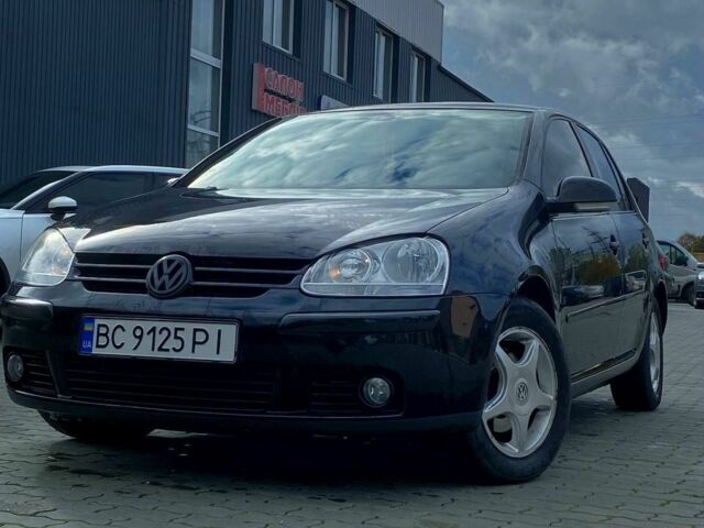 Черный Фольксваген Гольф, объемом двигателя 1.6 л и пробегом 222 тыс. км за 5600 $, фото 1 на Automoto.ua