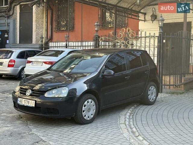 Черный Фольксваген Гольф, объемом двигателя 1.6 л и пробегом 297 тыс. км за 4400 $, фото 1 на Automoto.ua