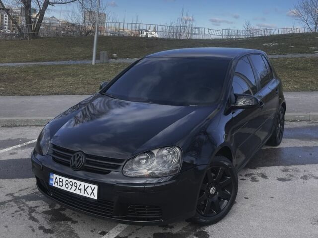 Черный Фольксваген Гольф, объемом двигателя 1.6 л и пробегом 230 тыс. км за 5199 $, фото 1 на Automoto.ua