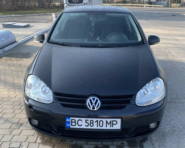 Черный Фольксваген Гольф, объемом двигателя 1.4 л и пробегом 231 тыс. км за 5200 $, фото 1 на Automoto.ua