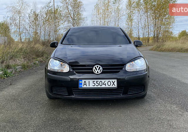 Черный Фольксваген Гольф, объемом двигателя 1.6 л и пробегом 245 тыс. км за 5400 $, фото 1 на Automoto.ua