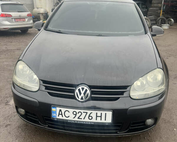 Черный Фольксваген Гольф, объемом двигателя 1.98 л и пробегом 320 тыс. км за 3900 $, фото 1 на Automoto.ua
