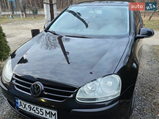 Черный Фольксваген Гольф, объемом двигателя 1.39 л и пробегом 253 тыс. км за 4700 $, фото 1 на Automoto.ua