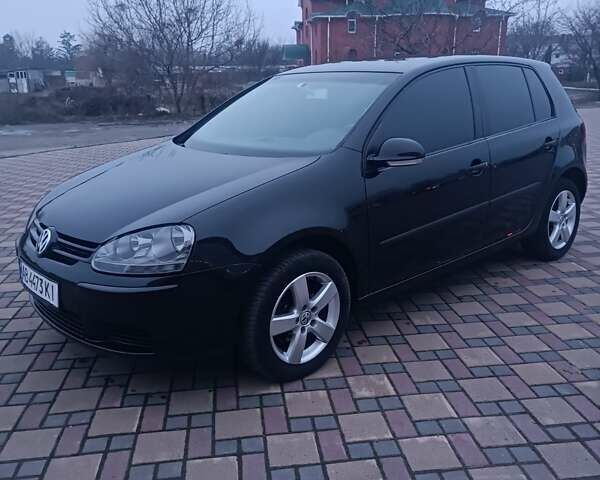 Черный Фольксваген Гольф, объемом двигателя 1.6 л и пробегом 223 тыс. км за 5500 $, фото 1 на Automoto.ua