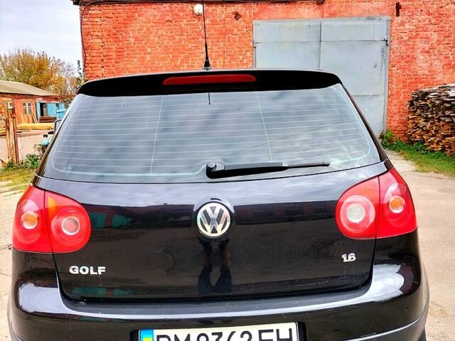 Чорний Фольксваген Гольф, об'ємом двигуна 1.6 л та пробігом 215 тис. км за 5800 $, фото 1 на Automoto.ua