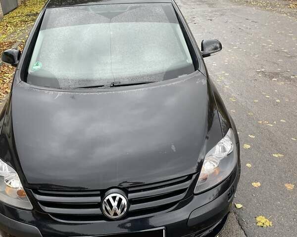 Черный Фольксваген Гольф, объемом двигателя 1.39 л и пробегом 203 тыс. км за 4600 $, фото 1 на Automoto.ua